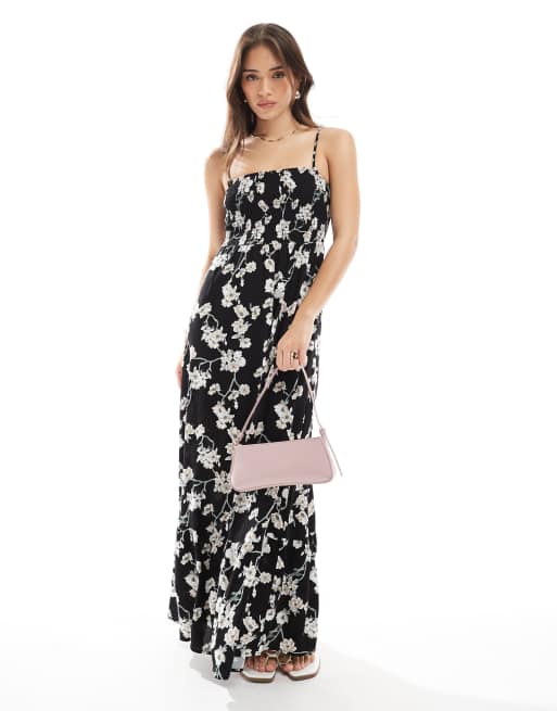 Vero Moda – Monokrom, blommigt maxiklänning med smockad byst