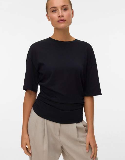 Vero Moda Navaro crew neck 2/4 sleeve drop shoulder t-shirt in black, 3 of 5