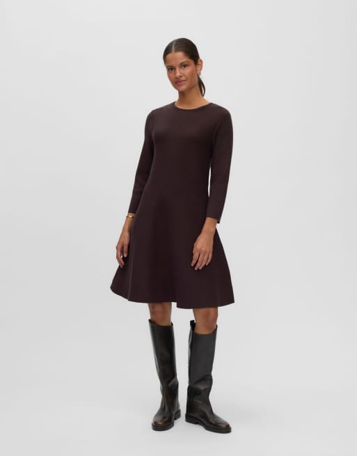 Vero Moda Nka vestido corto entallado de manga 3/4 y cuello redondo marrón, 1 de 6