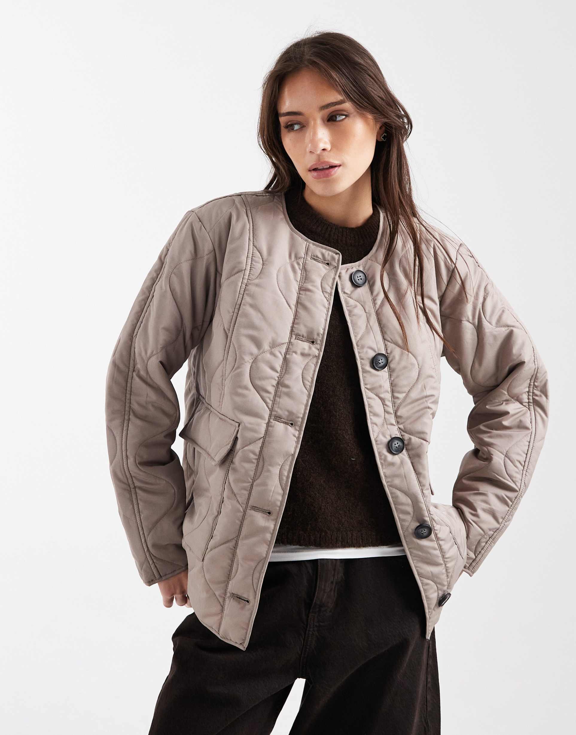vero moda onion quilted short jacket with pockets in moonrock