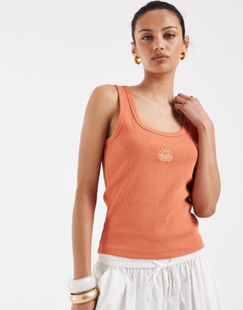 Vero Moda – Orange, ribbat linne med djup halsringning och broderad sol - view 1