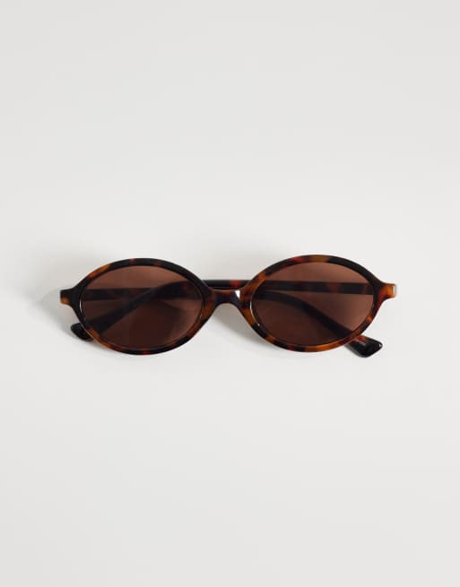 Vero Moda oval frame sunglasses in tortoiseshell, 3 of 3