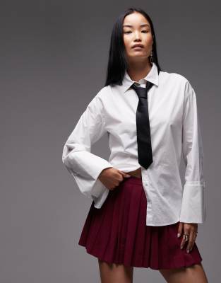 Vero Moda - Oversize-Hemd aus festem, leichtem Stoff mit extrabreiten Manschetten in Weiß