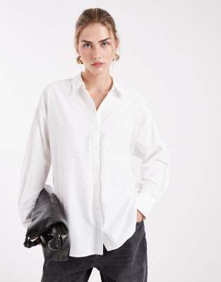 Vero Moda - Oversize-Hemd aus festem Stoff in Weiß mit durchgehender Strassverzierung