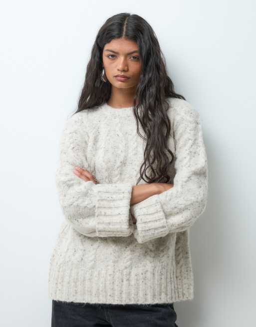Vero Moda oversize sweter o warkoczowym splocie w kolorze kremowego melanżu, 3 z 5