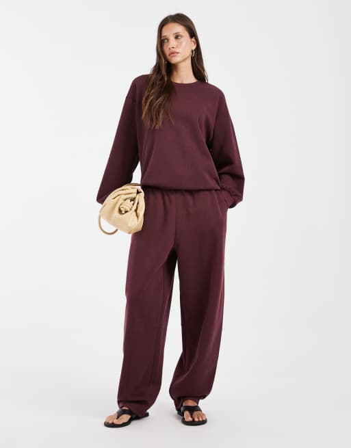 Vero Moda oversized slouchy sweatshirt & balloon leg joggers co-ord in burgundy, 2 of 3