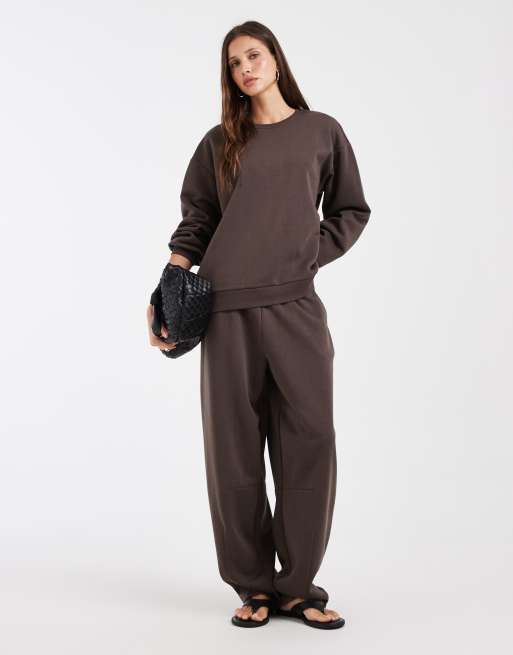 Vero Moda oversized slouchy co-ord in chocolate brown - BROWN, 3 of 3