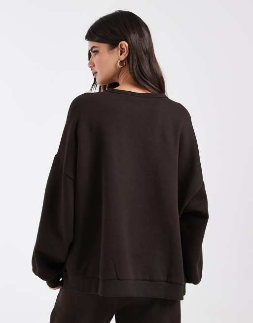 Vero Moda oversized crewneck sweatshirt co-ord in chocolate brown, 4 of 4