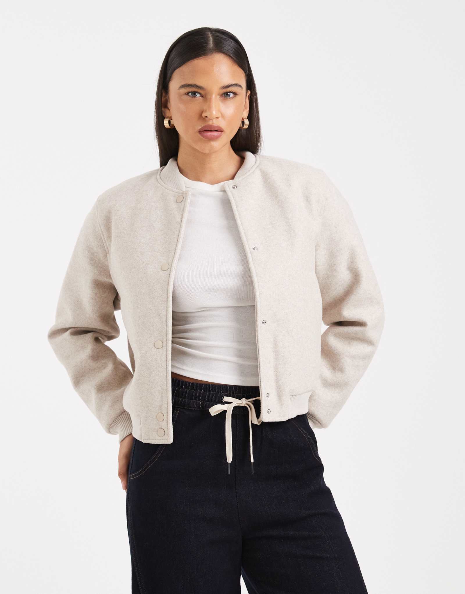 Пуховик-бомбер Vero Moda oversize из войлока овсяного цвета 