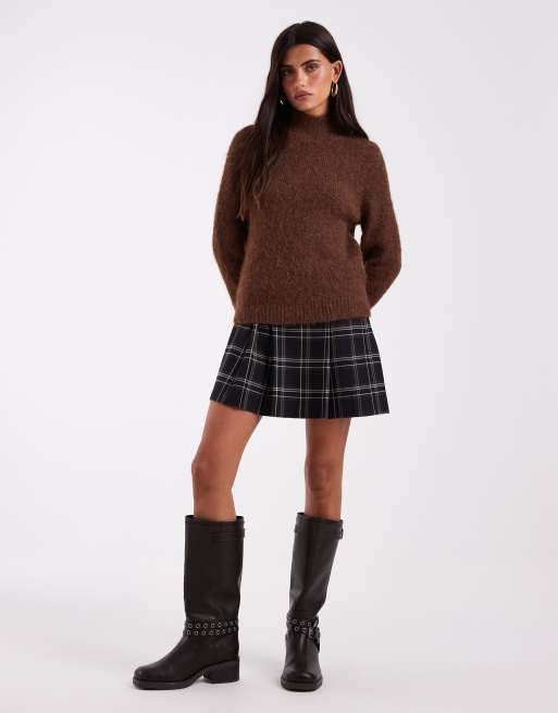 Vero Moda oversized high neck soft knit jumper in warm brown, 2 of 4