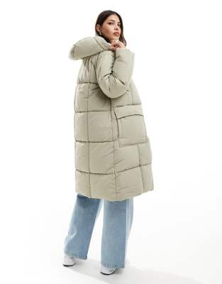 Vero Moda Oversized Longline Padded Coat In Green