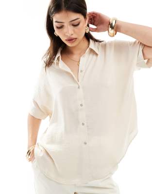 Vero Moda Vero Moda oversized textured shirt in cream-White