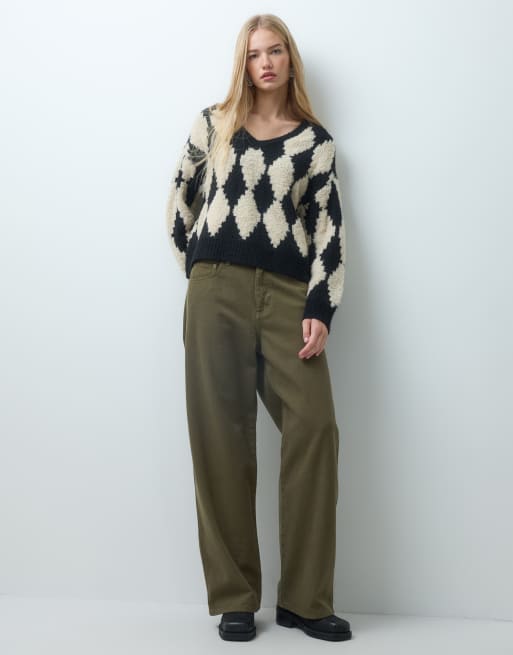 Vero Moda oversized textured v neck jumper black and white check, 3 of 4