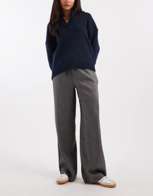 Vero Moda - Pantalon dad ample à fines rayures avec taille haute à cordon de serrage - Gris chiné