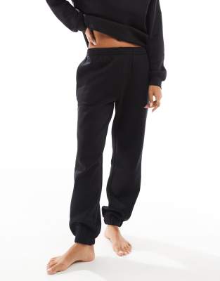 Vero Moda - Pantalon de jogging d'ensemble oversize à chevilles resserrées - Noir