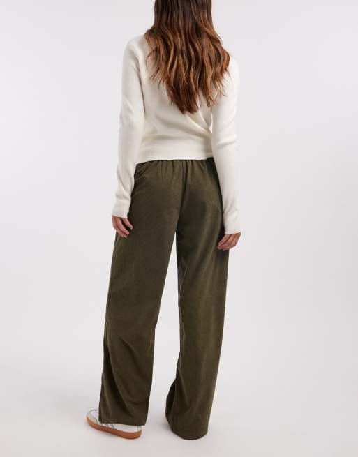Vero Moda - Pantalon large à enfiler en velours doux à côtes fines - Kaki, 4 de 5