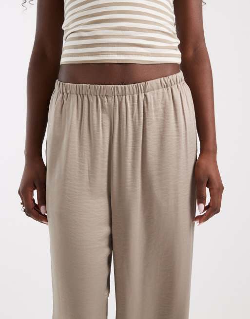 Vero Moda pantalon large texturé à enfiler en coloris neutre, 3 de 5