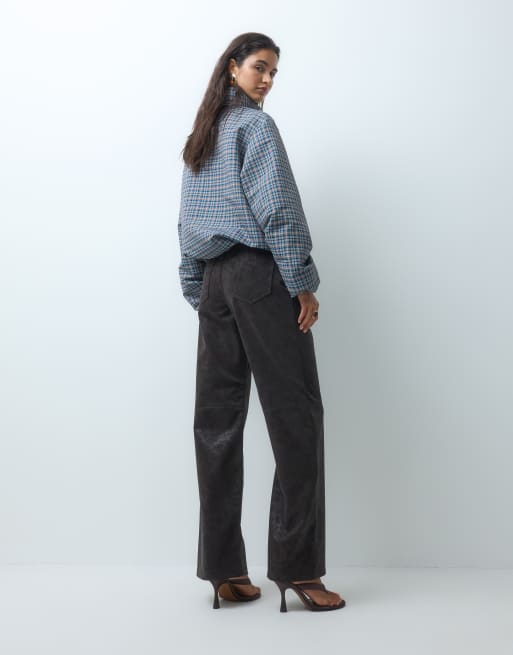 Vero Moda pantalones de pernera ancha con efecto desteñido en marrón, 2 de 5