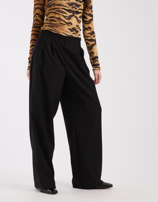 Vero Moda - Pantaloni a fondo ampio neri con piega sul davanti, 2 di 5