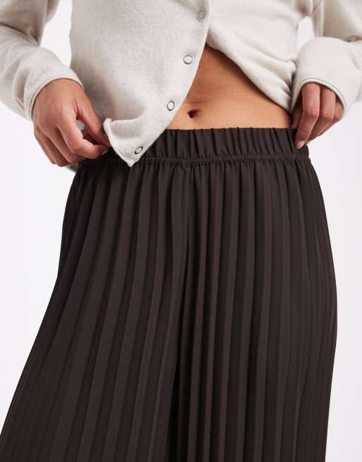 Vero Moda pantaloni ampi in tessuto plissé color marrone cioccolato, 5 di 5