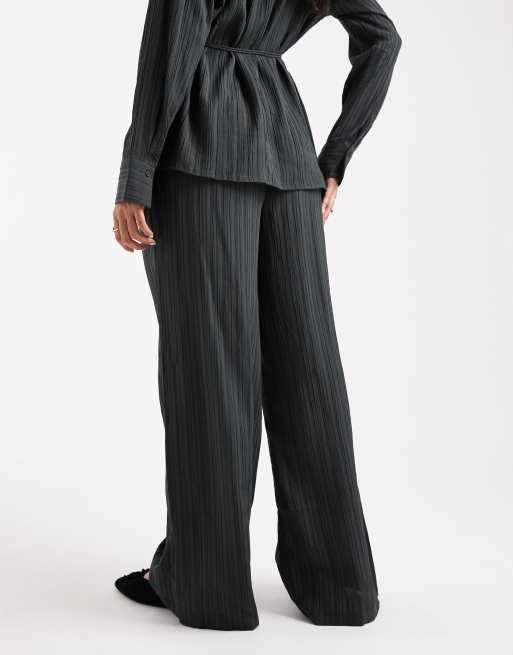 Vero Moda - Pantaloni plissé a fondo ampio grigio antracite in coordinato, 2 di 5