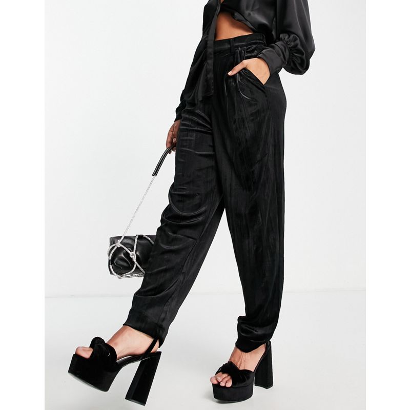 Donna Pantaloni e leggings Vero Moda - Abito sartoriale in velluto nero