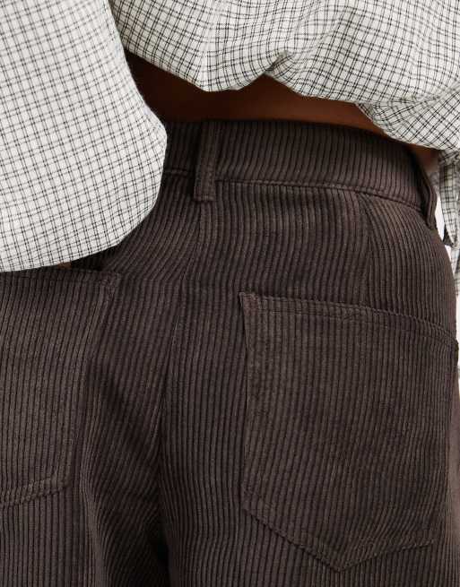 Vero Moda Petite barrel leg corduory pants in chocolate brown, 3 of 5