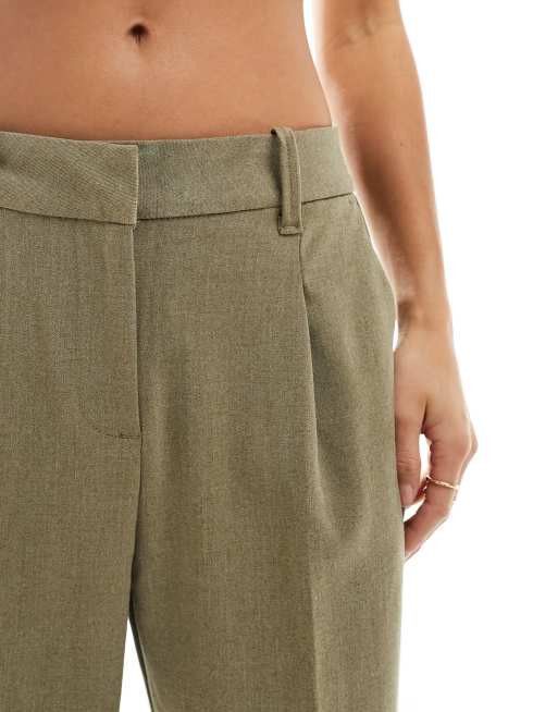  Vero Moda Petite – Beige, figursydda byxor med raka ben , 4 av 5