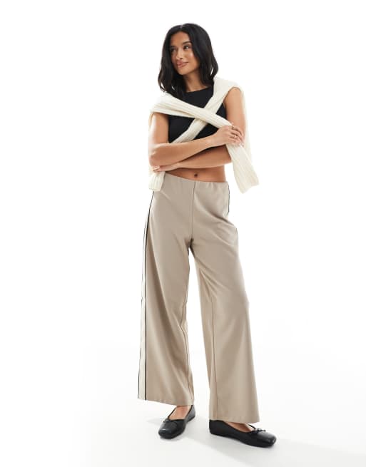 Vero Moda Petite – Beige, lediga byxor med resårmidja och sidorand, 2 av 5