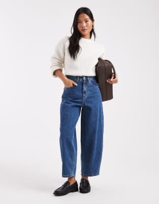 Vero Moda Petite - Billie - Barrel-Leg-Jeans in mittelblauer Waschung mit hohem Bund