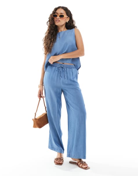 Vero Moda Petite – Blå, böljande byxor i chambray-tyg med vida ben, del av set - view 1