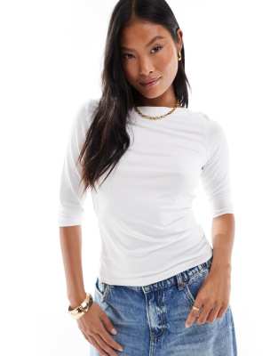 boat neck fitted 3/4 sleeve t-shirt in white