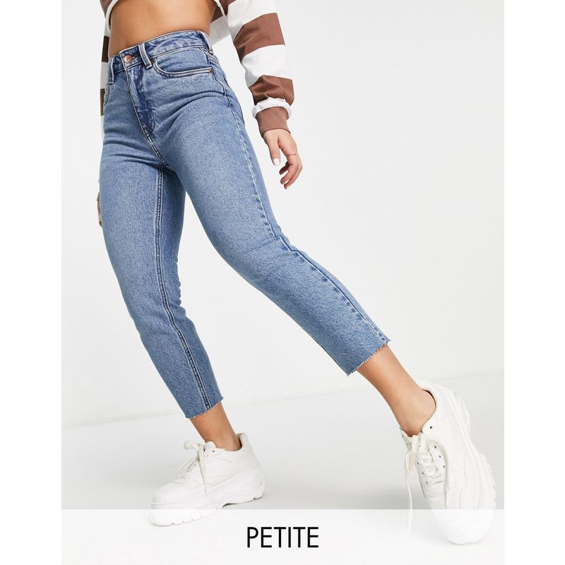 Vero Moda Petite – Brenda – Jeans in Mittelblau mit geradem Bein