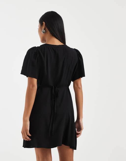 Vero Moda Petite button through mini skater dress in black, 4 of 4