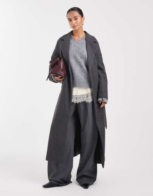 Vero Moda Petite - Cappotto elegante taglio extra lungo allacciato in vita grigio scuro mélange