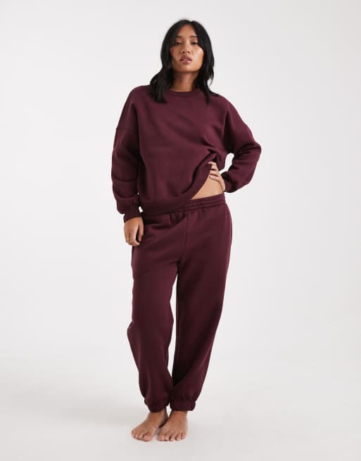 Vero Moda Petite - Coordinato con joggers e felpa oversize bordeaux