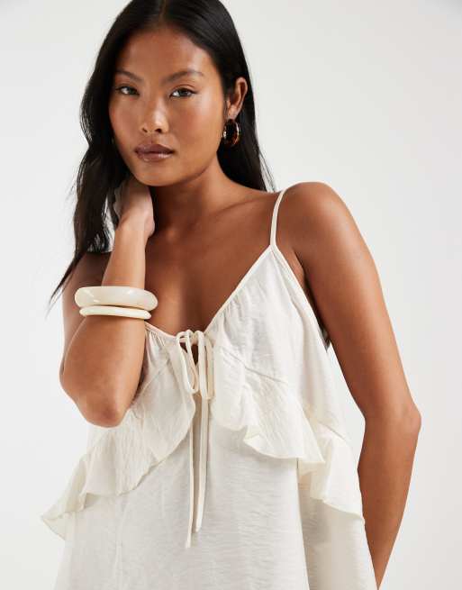 Vero Moda Petite - Cremehvid cami-minikjole med flæsekant, 2 af 4