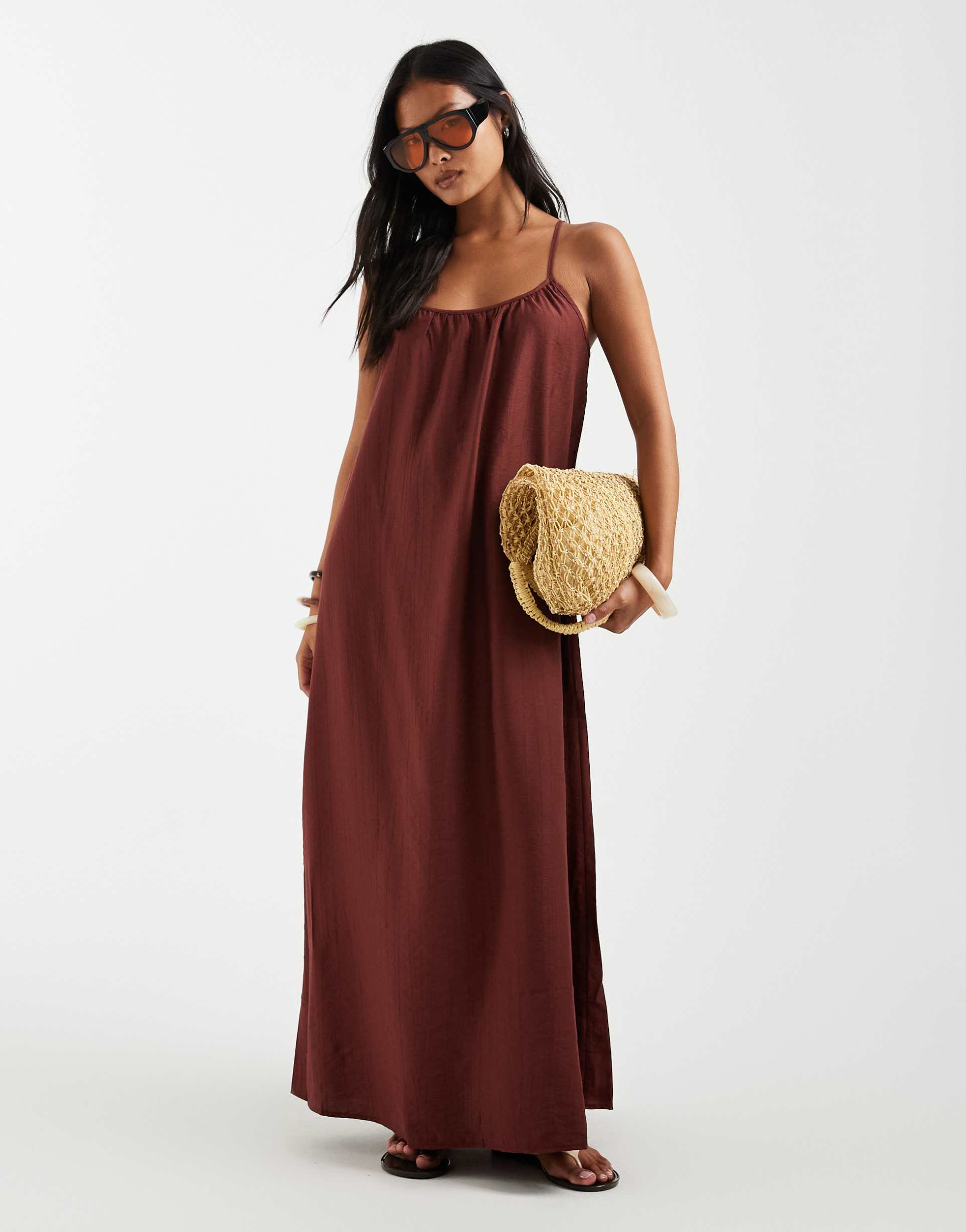 vero moda petite crinkle textured woven full cami maxi dress in andorra red