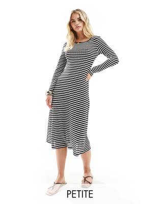 crochet maxi dress in mono stripe-Black