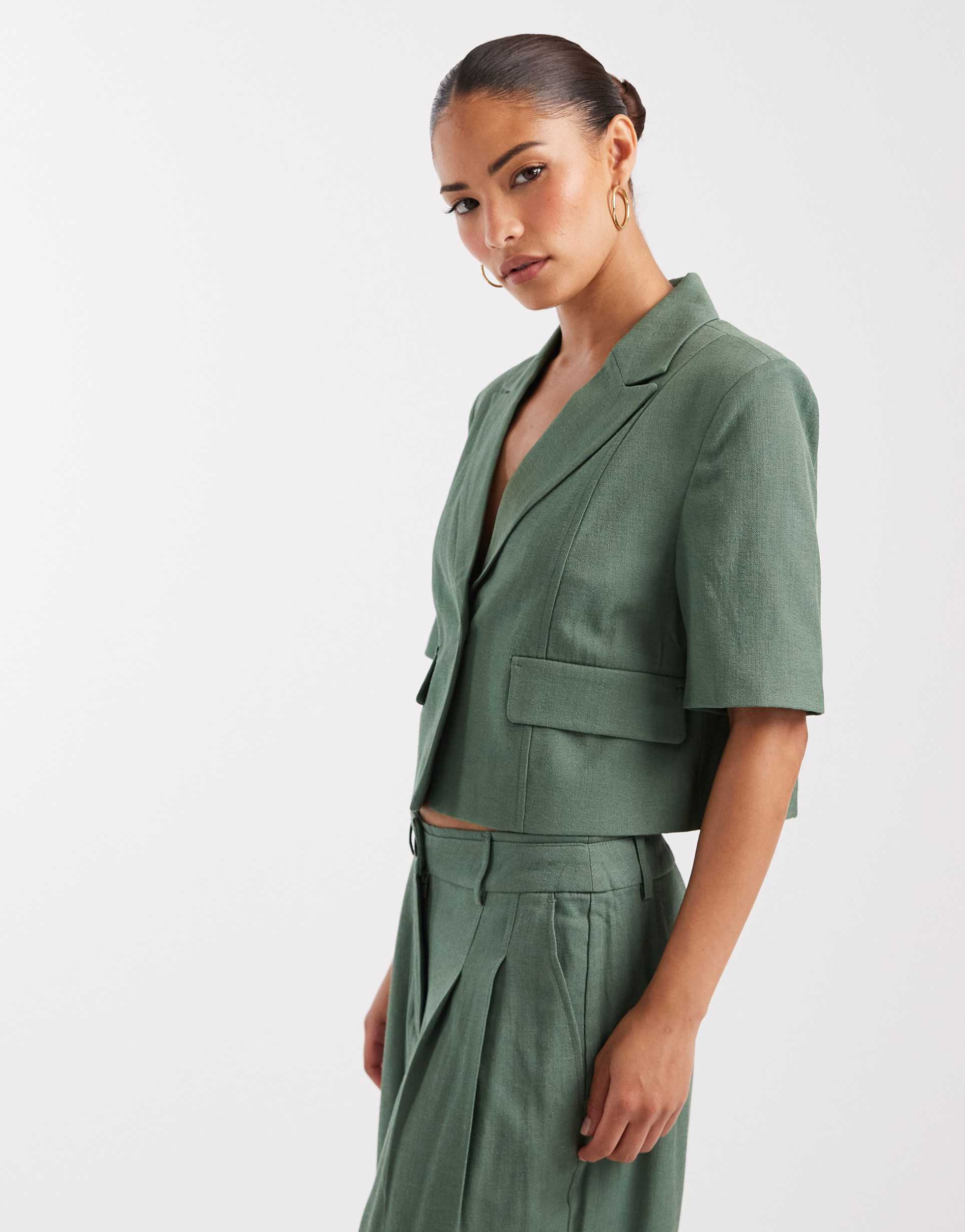 vero moda petite cropped short sleeve tailored blazer in laurel green - part of a set