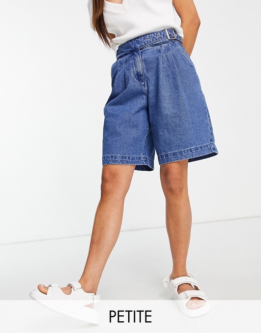 Vero Moda Petite culotte shorts with high waist in mid blue