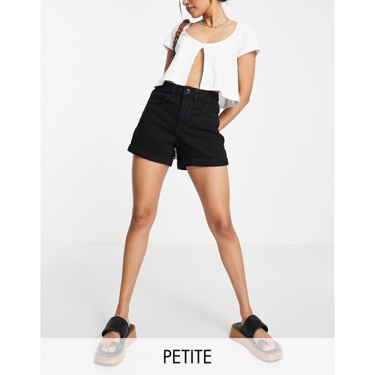 Vero Moda Petite denim mom shorts in mid blue