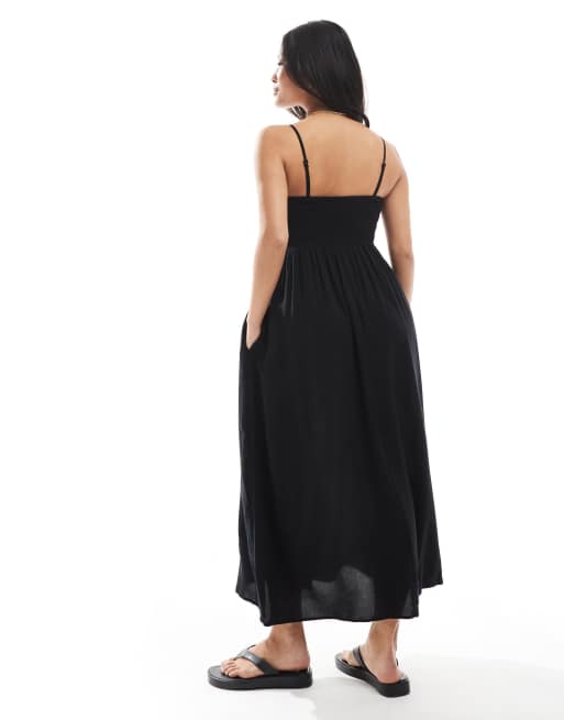 Vero Moda Petite – Easy – Svart, smockad, ankellång klänning med smala axelband, 3 av 4