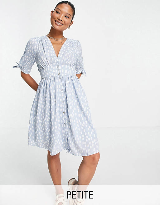 Vero Moda Petite exclusive tea dress in blue spot print