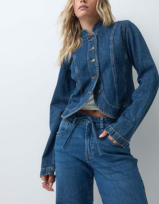 Vero Moda Petite Flora vaqueros de talle alto y pernera recta con cinturón en denim azul medio, 2 de 5