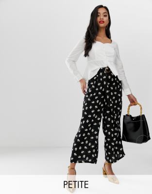 patterned cropped pants