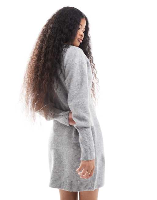 Vero Moda Petite - Gebreide mini jurk met knopen in gemêleerd lichtgrijs, 2 van 4