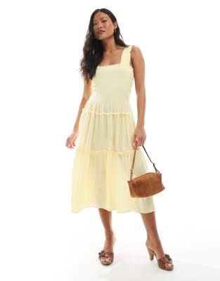 Vero Moda Petite - Gesmoktes Midi-Trägerkleid in blassem Bananengelb