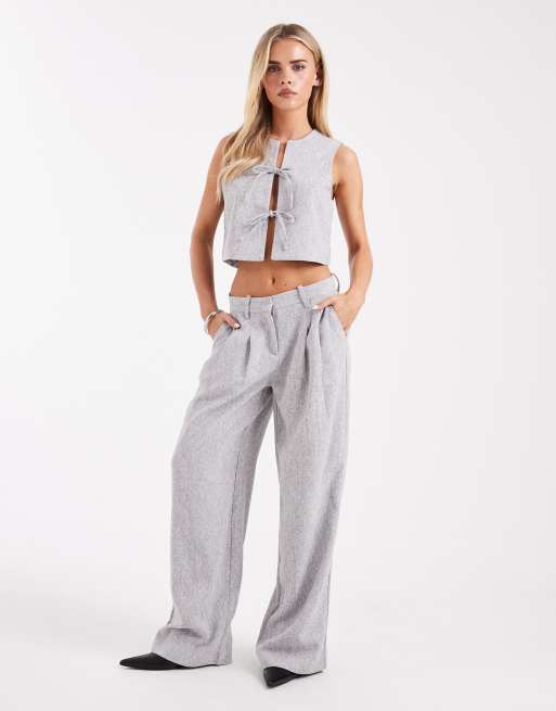 Vero Moda Petite - Gråmeleret skræddersyet vest med bindebånd foran - Del af sæt, 2 af 4