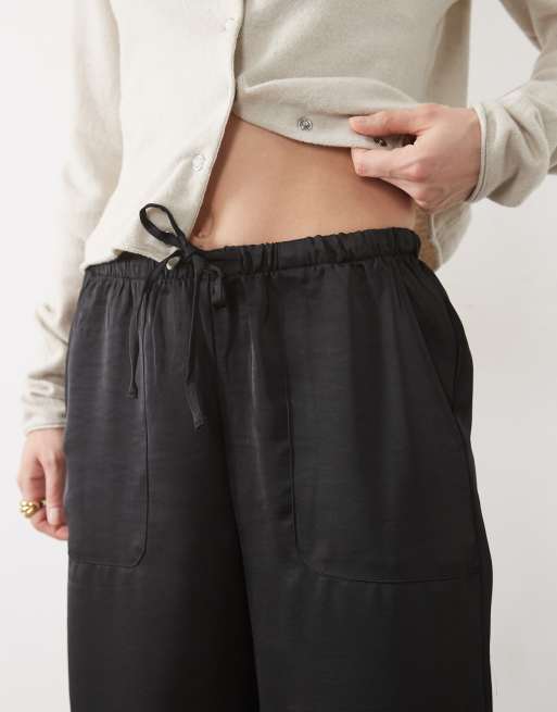 Vero Moda Petite high waist satin loose fit pants in black, 4 of 5